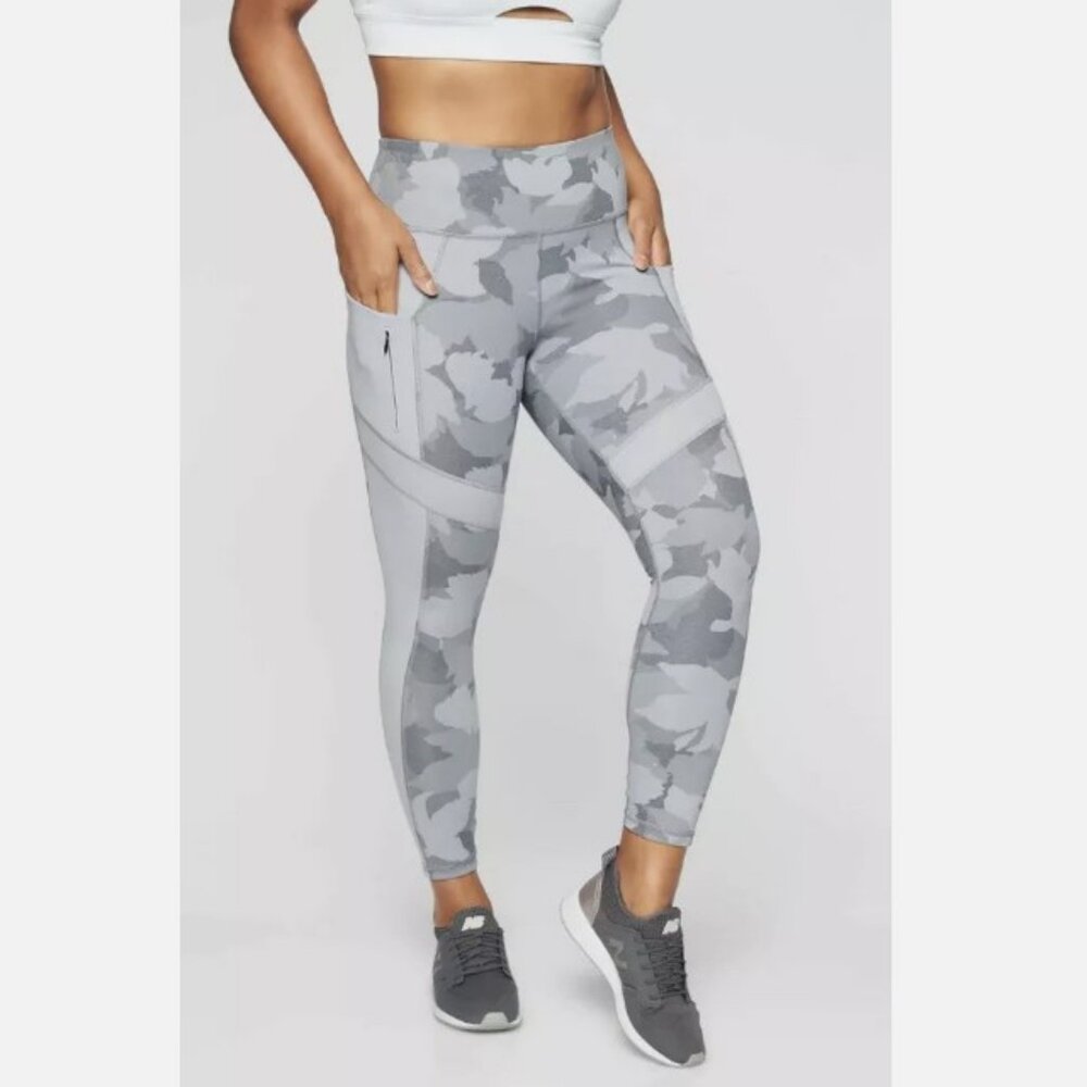 Athleta All In Camo 7/8 Tight Leggings Cobblestone Grey Heather Camouflage Sz S